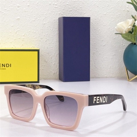 Fendi sunglass-111